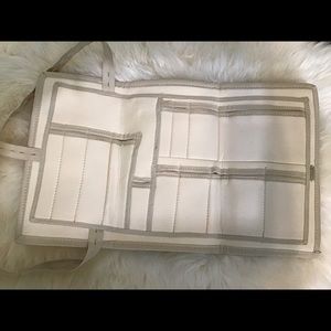 NWOT Jewelry travel Bag with 14 sealed compartments 1 detachable Tan VPL in bag